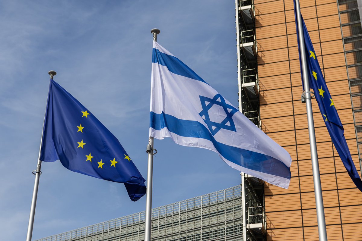 The full scale of the brutality of the Hamas terror attack leaves us breathless. Defenseless people, brutally murdered in cold blood on the streets. We stand strong with Israel and its people. Today the EU and Israeli flags fly side by side.