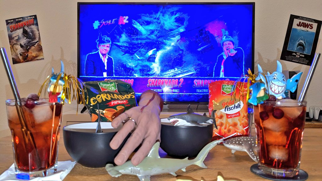 QueenMopp's tweet photo. Hui, hier geht's ab. 🤩🌪️🦈
#Sharknado2 #WirSindSchleFaZ #SchleFaZ #SchleFaZistLiebe 🫶🏻
#YouCantStopTheSchleFaZ
@VOXde @kabeleins @Nitro @ProSiebenMAXX @ZDFneo @ARTEde @ProSieben @rtl2 @PrimeVideoDE @NetflixDE @JoynDeutschland https://t.co/FELfntbw3w