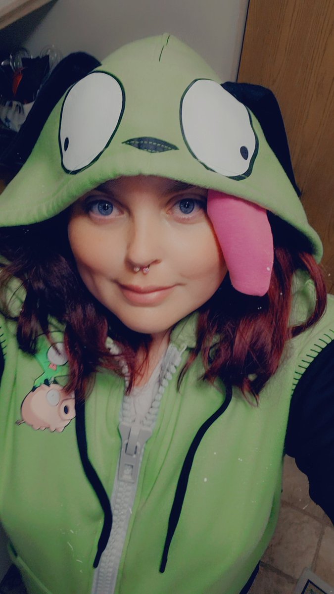 KittySenpai91's tweet photo. Snap: St0n3rL0v3 https://t.co/4SGgu4RQOv