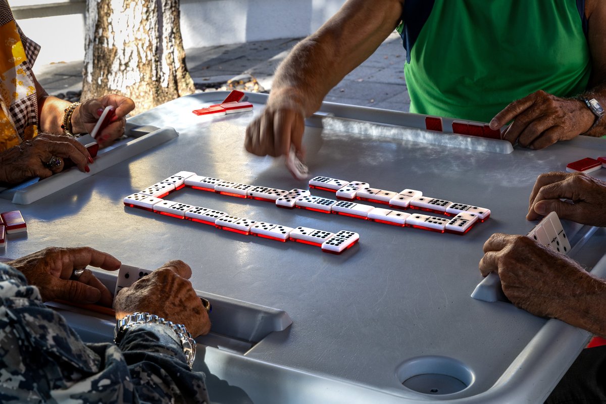 shadowfoxsports's tweet image. Game is on at Domino Park in Little Havana, Florida. 

#DPSWeeklyChallenge #dpsboardgames #littlehavana #streetphotography