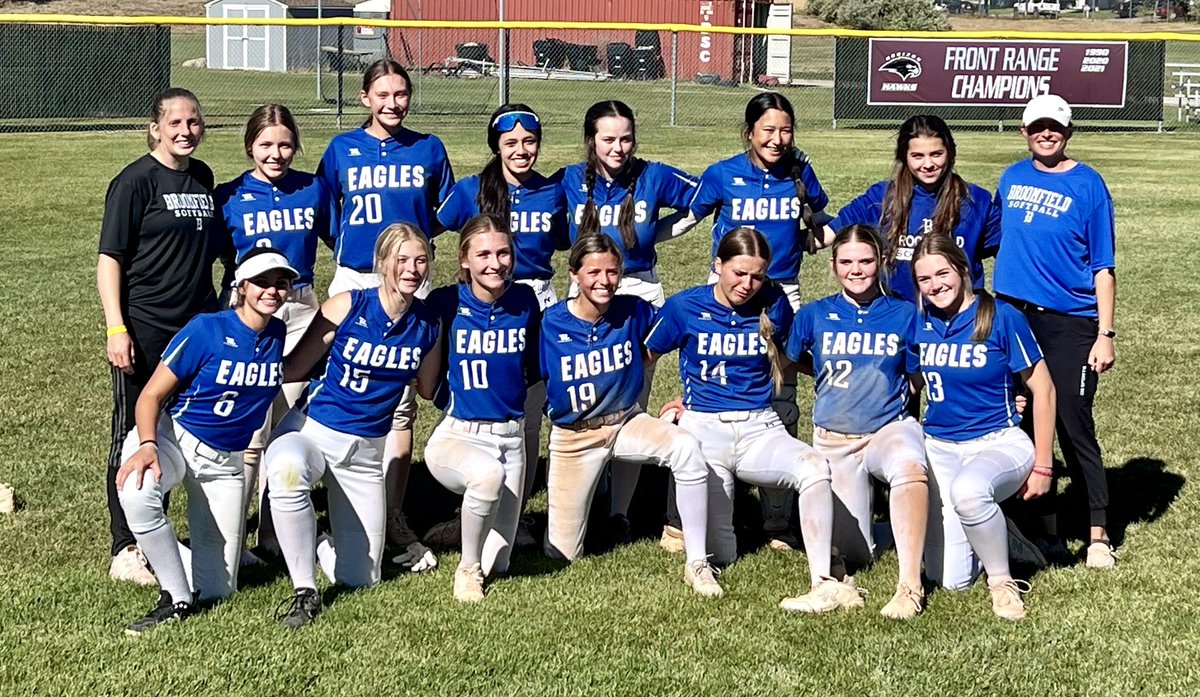 Congratulations to our awesome JV squad for winning the Horizon end of season tournament this year!! A come from behind victory in the 7th inning sealed the deal on the tournament win and tremendous season for these ladies!  Congrats to the team and coaches!!! Great job!
 🦅🥎
