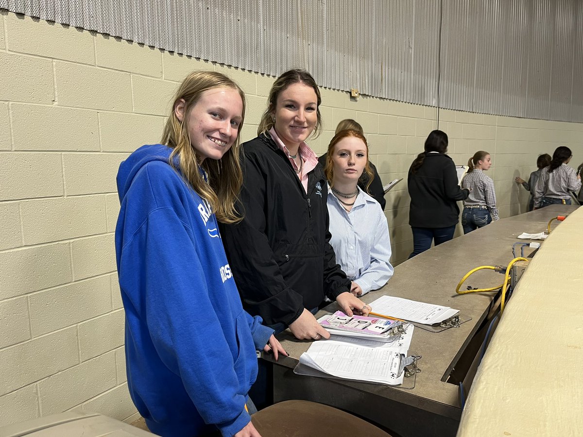 GCFFA Livestock judging team in Waco! You go girls!