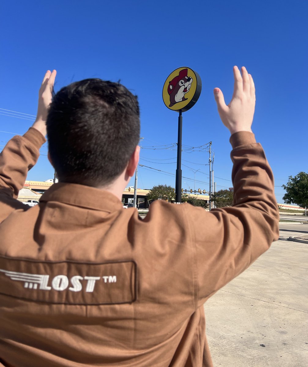 TedNivison's tweet photo. I’ve returned to the holy land https://t.co/kbx2liHhd9
