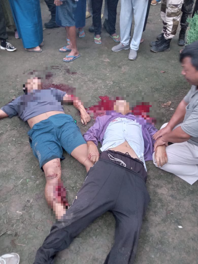 This is not #Israel_under_attack or #Palestineunderattack or #IsraelPalestinewar. This is India where #Kuki militants are kill innocent villagers in #Manipur to create a new #GoldenTriangle full of opium.

#KukiZoEngineeredManipurConflict #Kuki_ZoNarcoterrorist