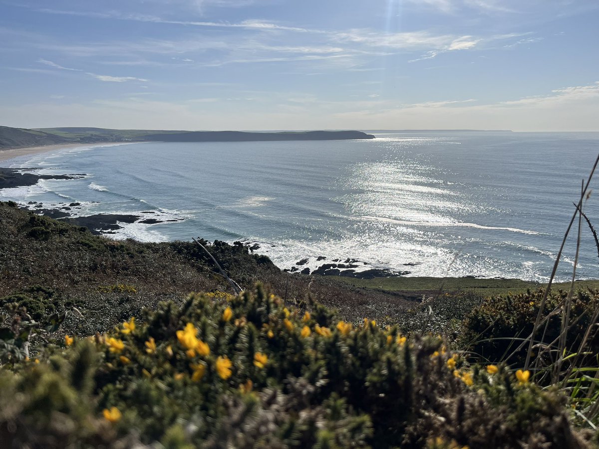 WoolacombeSurf's tweet photo. What a day! 😍 #october #really #likesummer #surf #sun #woolacombe #pumping #woolacombebay #hightide #surfschool #baggypoint #mortepoint #woolacombesurf #scenery #northdevon #love #loveyourocean https://t.co/v9uVj9Y9ye