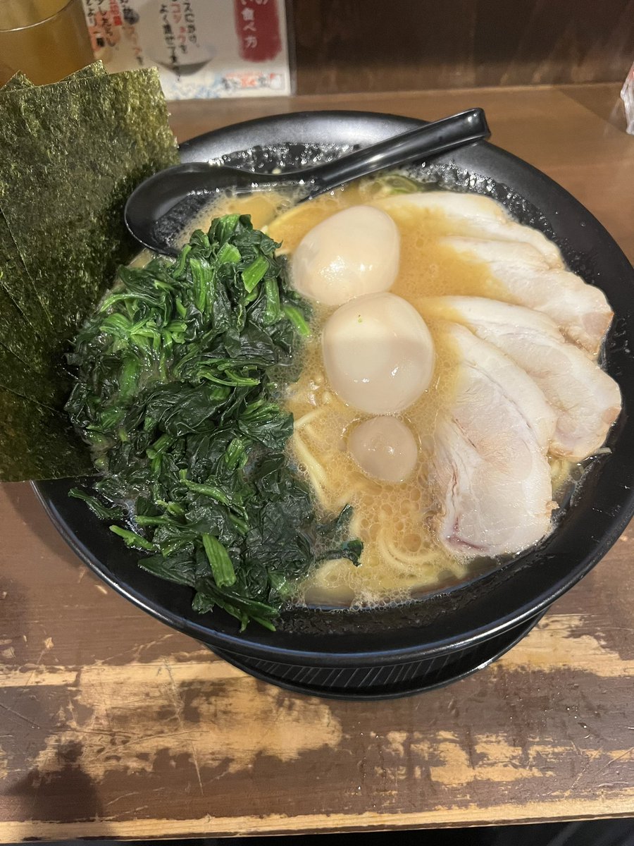 TAJI_____'s tweet photo. 今 岡崎にある東海オンエアの聖地のラーメン屋行ってきた https://t.co/TjSyZ6xG9i