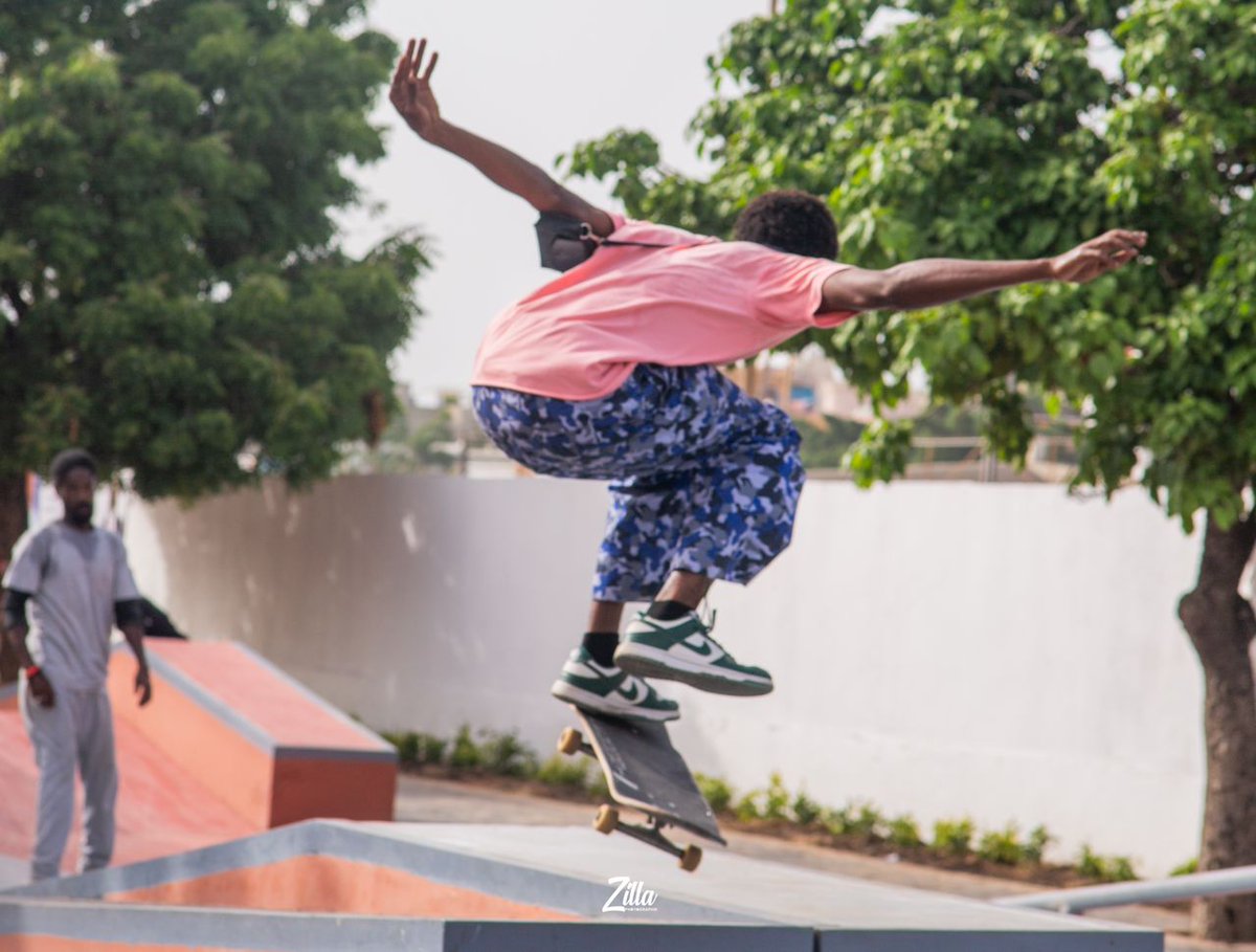 AIMFrancophones's tweet photo. 🇸🇳 #Dakar : Inauguration de la Place des Cultures Urbaines ! 
🛹Très fiers d'avoir été les partenaires de @villededakar pour la réalisation de cette nouvelle infrastructure qui met les arts &amp; cultures urbaines au cœur de l'espace public. 
👉 https://t.co/eYsCFwqxLM https://t.co/65ro7sMmQX