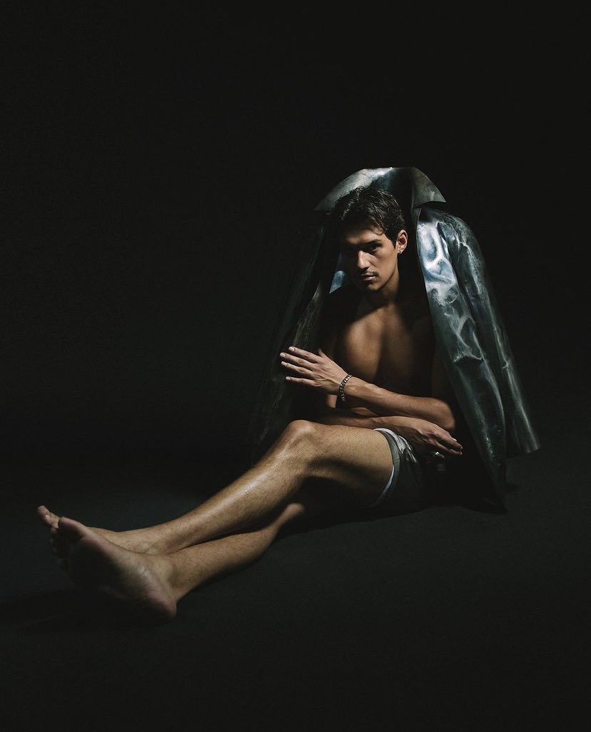 archiveomar's tweet image. can’t stop thinking ‘bout live for me EP photoshoot