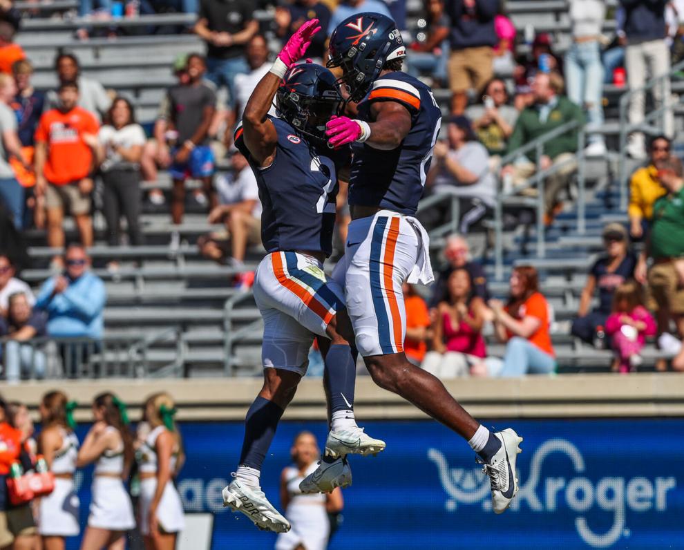 John_Shifflett's tweet photo. #UVa 27, #WMTribe 13
* Game story: https://t.co/HuOEtTxteG
* Notebook: https://t.co/PH8SEWopLf
* Game balls: https://t.co/myHNooYTZP
* @RTD_MikeBarber on Tony Muskett: https://t.co/anUvNk1oW4
* Photos: https://t.co/TILuAD8bsR https://t.co/EIHd8Vv2YG