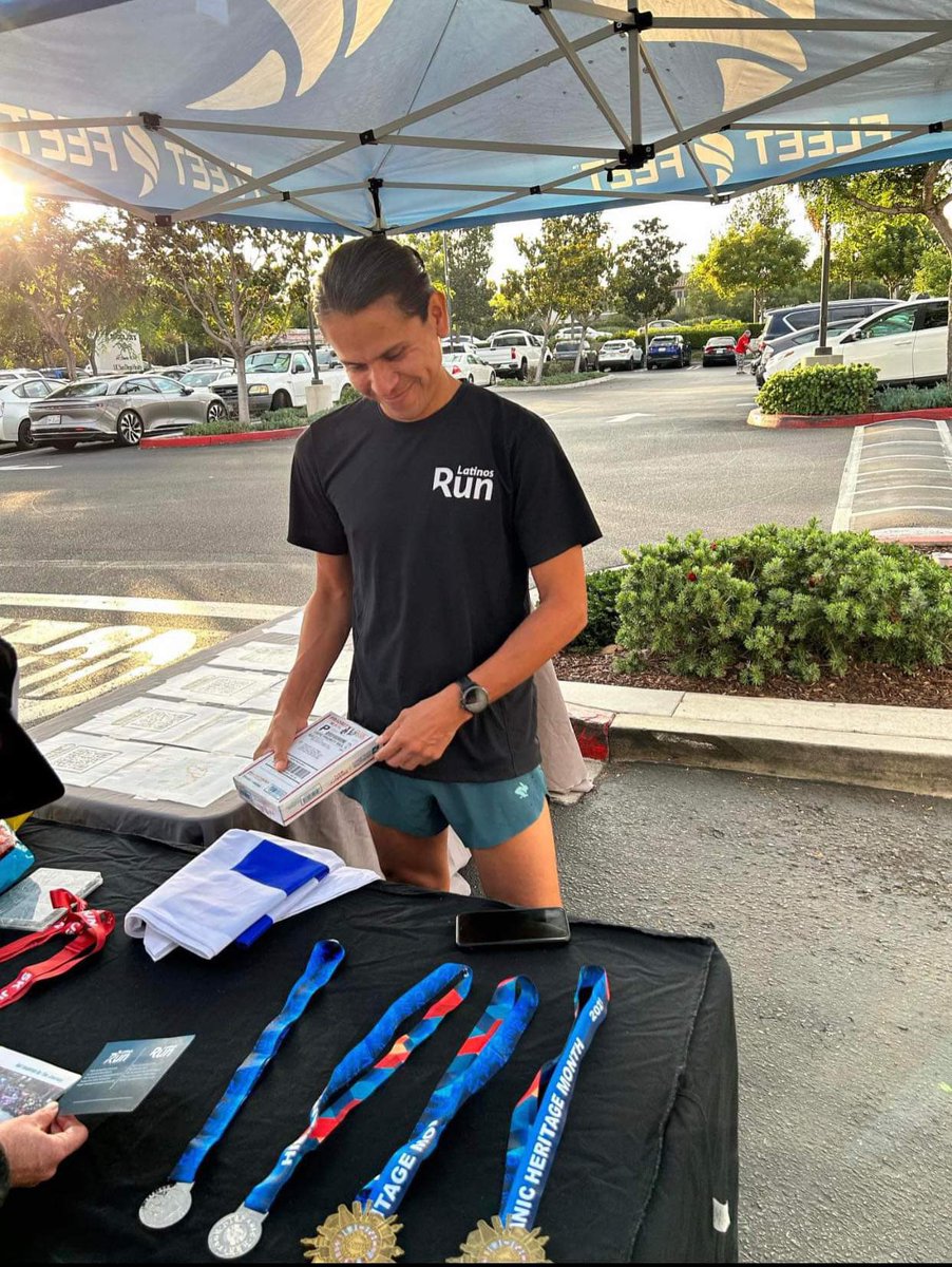 Latinos Run tweet media