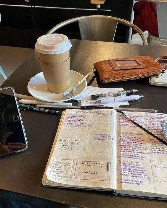pilatesgirly's tweet photo. no one is forcing you to study, you can always be uneducated https://t.co/QQQBpqqT1w