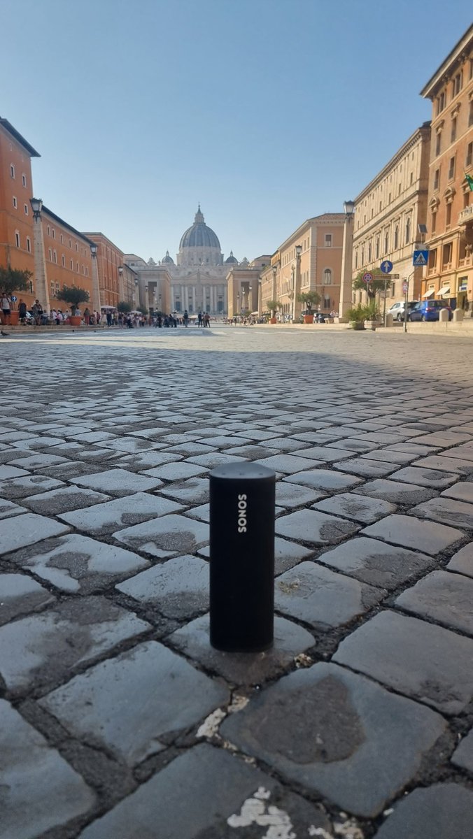 We've brought our @Sonos #sonos #sonosroam speaker on our trip. Welcome to .... #roaminrome part 1! #italy #Rome #Travel