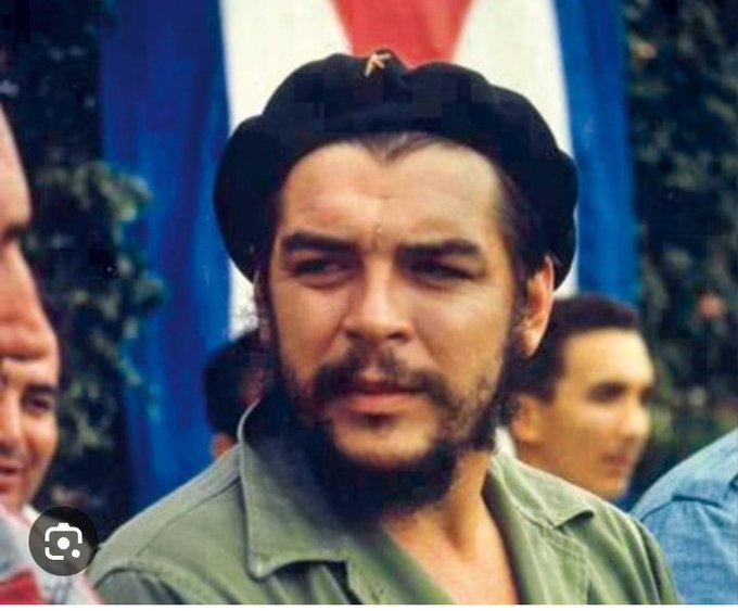 “¡Che era un maestro de la guerra, Che era un artista de la lucha guerrillera! Y lo demostró infinidad de veces pero lo demostró sobre todo en dos extraordinarias proezas. #CheVive #CubaPorLaVida #CubaCoopera <a href="/cubacooperaven/">Brigada Médica Cubana en Venezuela</a> <a href="/MINSAPCuba/">Ministerio de Salud Pública de Cuba</a> <a href="/japortalmiranda/">José Angel Portal Miranda</a>