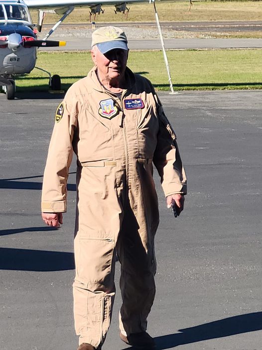 Credit to a friend in the US, Pat Fitzpatrick who took this photo yesterday.  Former Apollo 8 astronaut Bill Anders, now 89, shortly after flying his Beech T-34 at a display.  Bill is the last Apollo astronaut still flying..