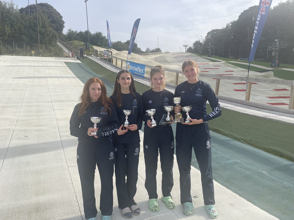 ESSKIA U19 and open National champions 🎉🥇 Well done girls! 
<a href="/ReedsSchool/">Reed's School Cobham</a> <a href="/ReedsGirlsSport/">Reed's Girls' Sport</a>