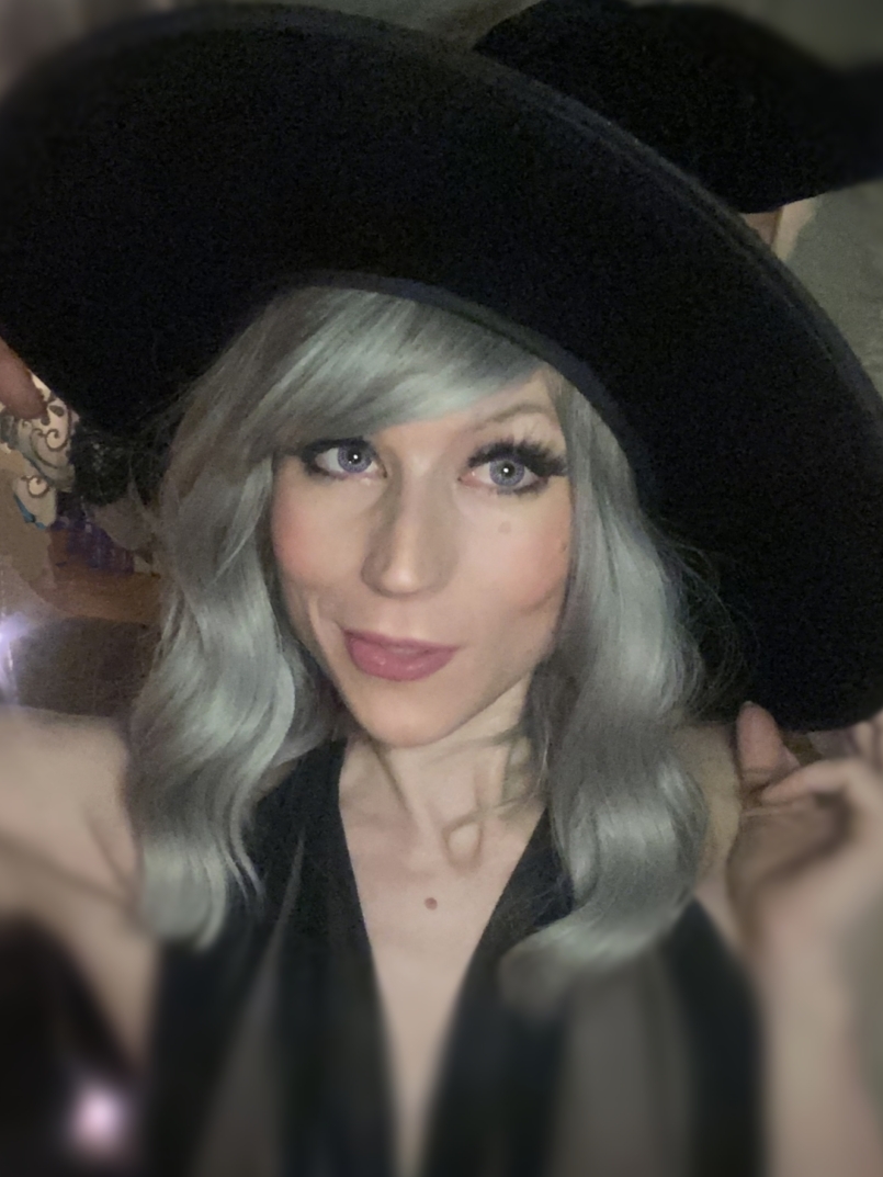 HemmesPaul's tweet photo. What can I say about Victoria that others haven’t already said?  When I created the character of Maya, She was one of the people I had in mind as inspiration.  Victoria has been nominated for Best Supporting Actress and Best Ensemble Acting in the FANtastic Horror Film Festival. https://t.co/OADyKAagHj