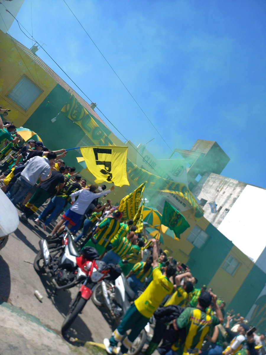 0800aldosivi's tweet photo. Nacimos en el puerto que felicidad 🔰🦈

📌En el lugar de los hechos https://t.co/XrNZsoM0sP