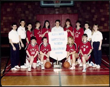 RedsWBB's tweet image. For all the Reds 🔴⚫️

Thankful for those who came before us! 

#RedBloomers #VarsityReds #Reds