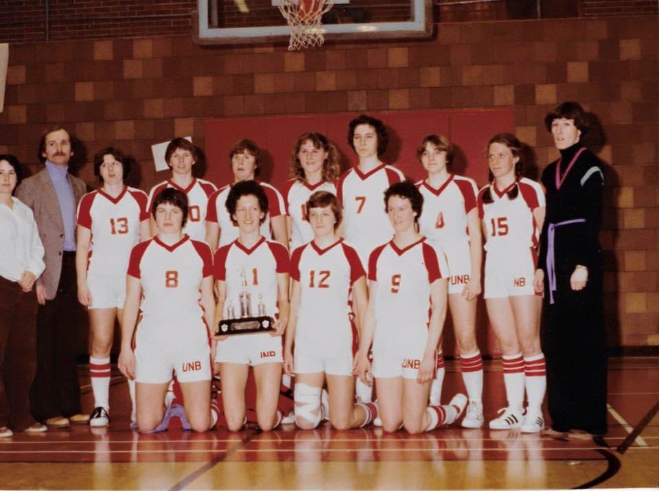 RedsWBB's tweet image. For all the Reds 🔴⚫️

Thankful for those who came before us! 

#RedBloomers #VarsityReds #Reds