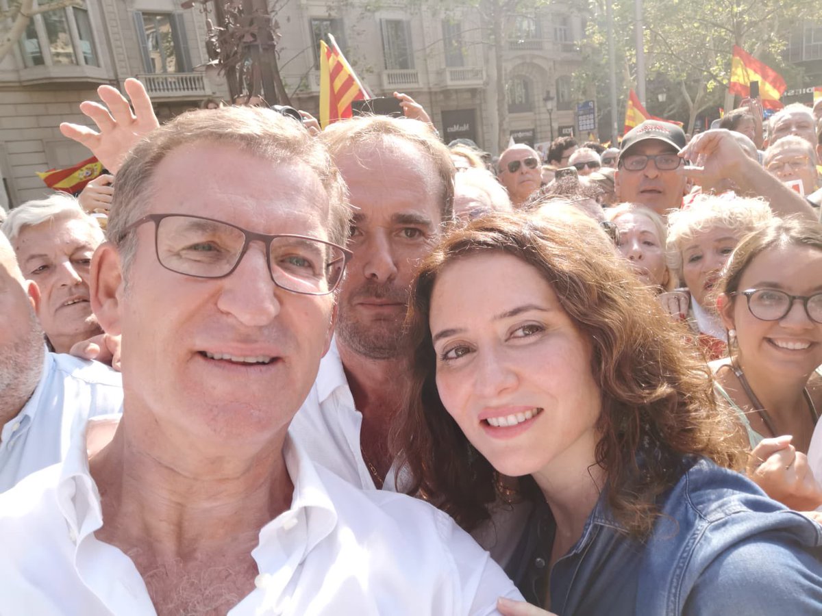 🔴🟡 Barcelona hoy ha sido un clamor por la igualdad de todos los españoles, en contra de la #amnistia y en favor de la unidad de España 🇪🇸 

#Alcorcón no ha querido perderse la oportunidad de unirse a esta reivindicación y de hacer historia.

#NoEnMiNombre