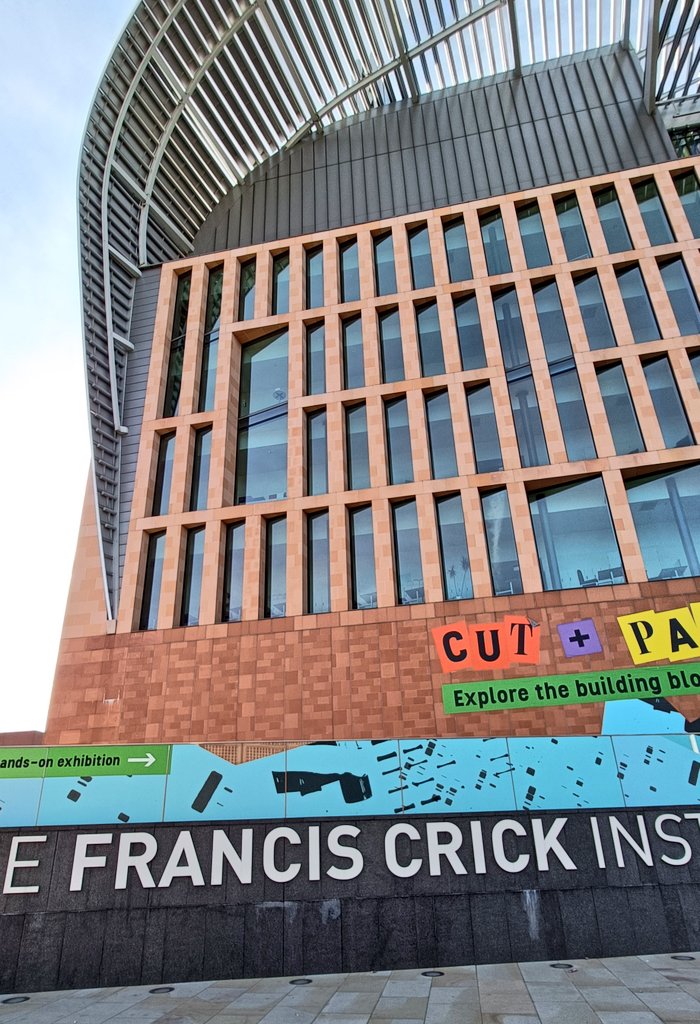 LdelaRica's tweet photo. #SundayFunday of science at @TheCrick! #CrickCancerConf
4th International Cancer Conference starting today.
First, Jacco @vanRheenen_Lab, from @CancerGrand PRECISION team sharing really cool unpublished data on how mammary gland field clonalisation is impacted by estral cycle. https://t.co/U0prUkpmUK