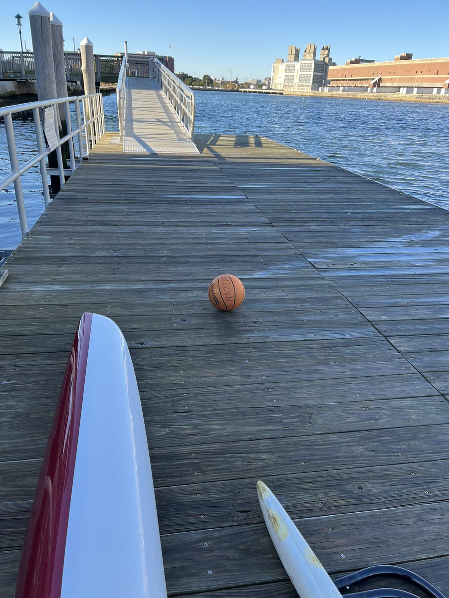 ONEDragonBoat's tweet photo. Another beautiful morning and another unexpected find at @FortPointBoston. #oneracing #bostonoutriggercanoe #waterbasketball #bostondragonboat #bostonpaddle #bostonharbor @atlanticwharf https://t.co/A4GHrKbow7