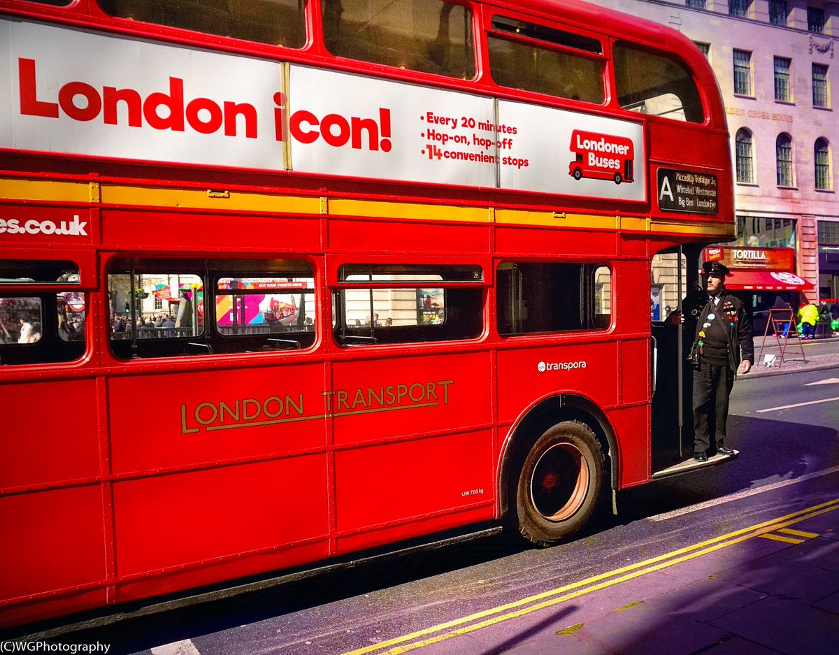 #london #londonbus #bus #routemaster #tourist #redbus #londonstreet #streetphotography #londontransport #tfl
