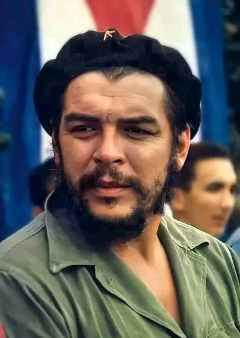 El Che es un ícono de la justicia, símbolo del hombre nuevo con el que tanto soñaba para la humanidad. #CheVive