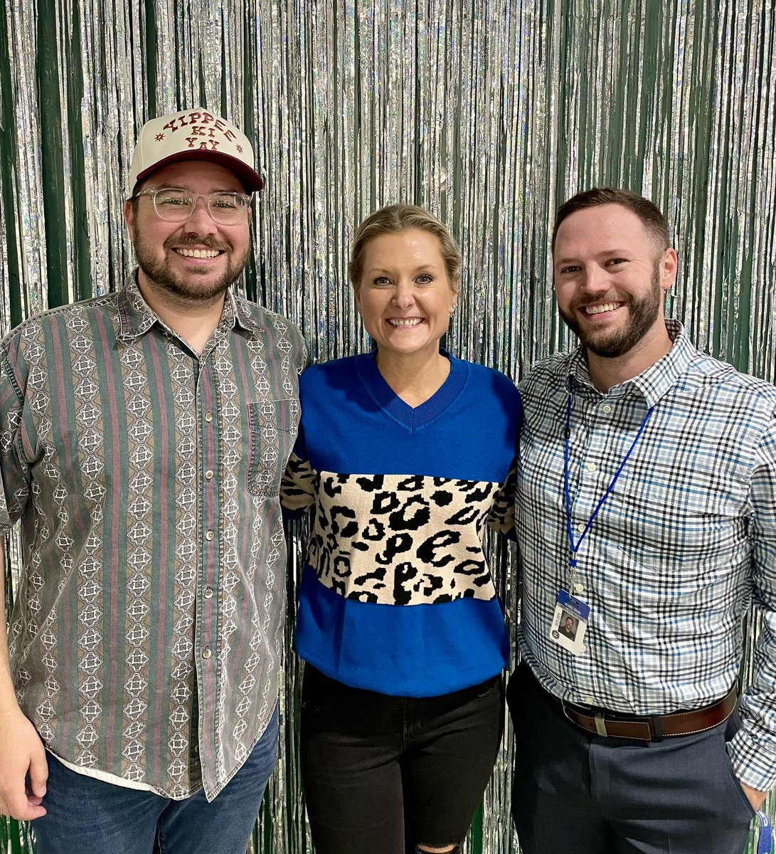 schaefer_jessi's tweet photo. Survived my first Homecoming week as a Stuco advisor! @mrmiriani pretty sure I’ve never been so happy about a no school Monday before 🤣 https://t.co/2uBjSrFY75