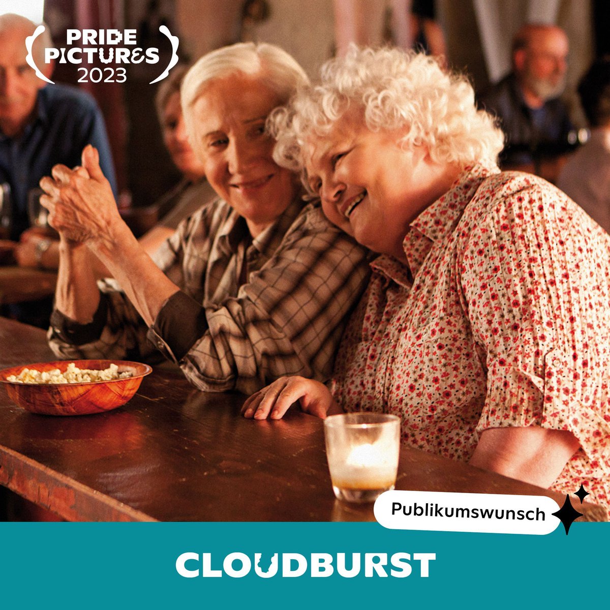 MATINEE SO|29.10.|12 Uhr in der Kinemathek: CLOUDBURST – Das lesbische Paar Stella und Dottie fährt auf der Flucht vor dem Pflegeheim nach Kanada, um legal zu heiraten. Nicht nur der Anhalter und Striptänzer Prentice macht diese Reise ungewöhnlich, emotional und sehr humorvoll.