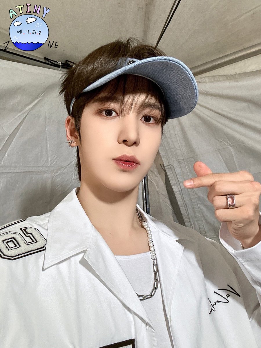 atz_fancafe's tweet photo. toktoq atiny zone 231008
‘yeongdong-daero ateez’ is written but ‘legend’ is what is read💙 https://t.co/J1ZAV4WBCx