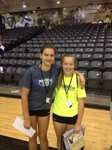 We’ll be honoring 𝓜𝓮𝓰𝓱𝓪𝓷 𝓓𝓸𝓶𝓫𝓻𝓸𝔀𝓼𝓴𝓲 on Saturday for Senior Day! 

Check out Meghan’s ✨𝕘𝕝𝕠𝕨 𝕦𝕡✨

#AppToTheTop