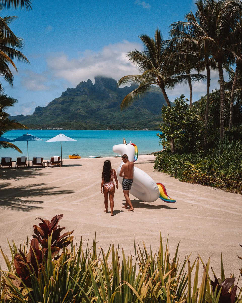 Spectacular vistas and shared experiences that bring you closer together can be found within our private island paradise.

Image: IG/bohoandsalty