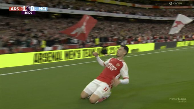 jm_minipro's tweet photo. MARTINELLI OPENS THE SCORING FOR ARSENAL VS MAN CITY IN THE [86TH MINUTE

SCENES HERE AT THE EMIRATES! https://t.co/64t6U9TukL