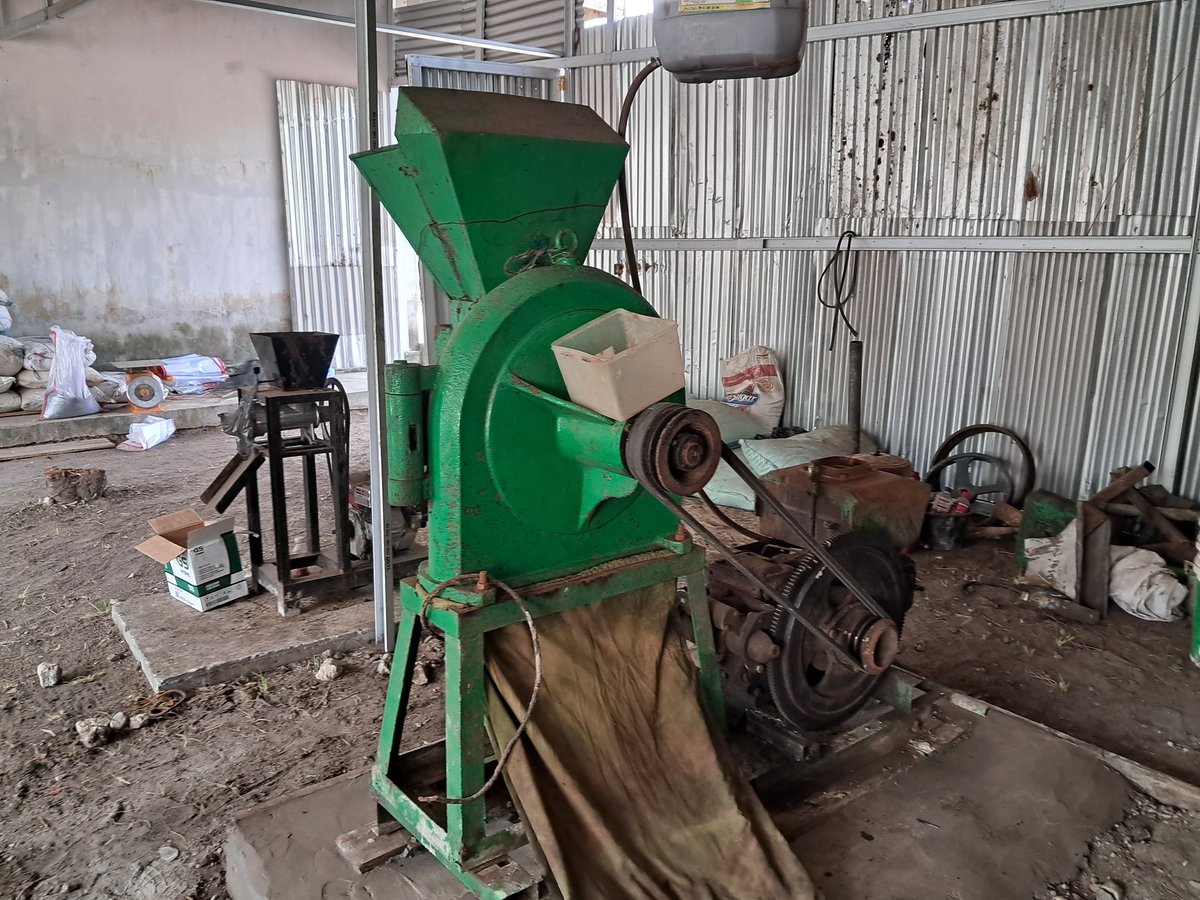 aminhaitami's tweet photo. Rabu (13/09), M. Amin Haitami, Luhkan Kab. OKI, Pokdakan Terpadu Mandiri, Produsi pakan mandiri 400 kg, Rp 6.000/Kg, #GiatLuhkanSatminkalBRPPUPP 
#KabOKI 
#panen 
#luhlapor https://t.co/oEDzCZJ8ru