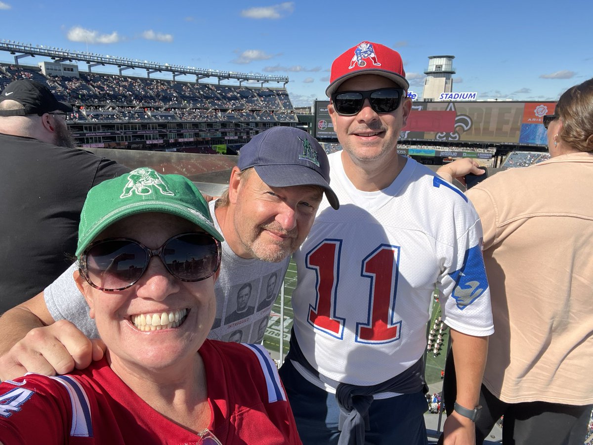 rcpulk97's tweet photo. We love our @Patriots https://t.co/NNK1gSPJa9