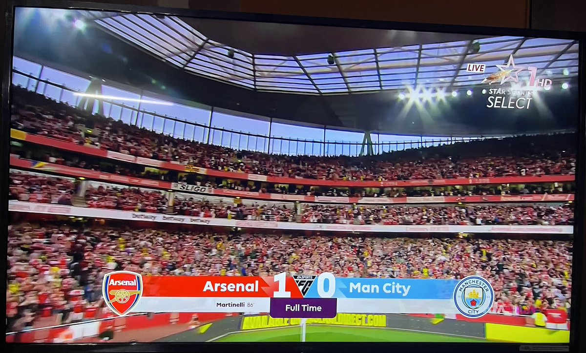iSamarthGupta's tweet image. What an end to this weekend, thanks @Arsenal  for this little slice of happiness &amp;amp; unbridled joy! #ARSMCI #PremierLeague