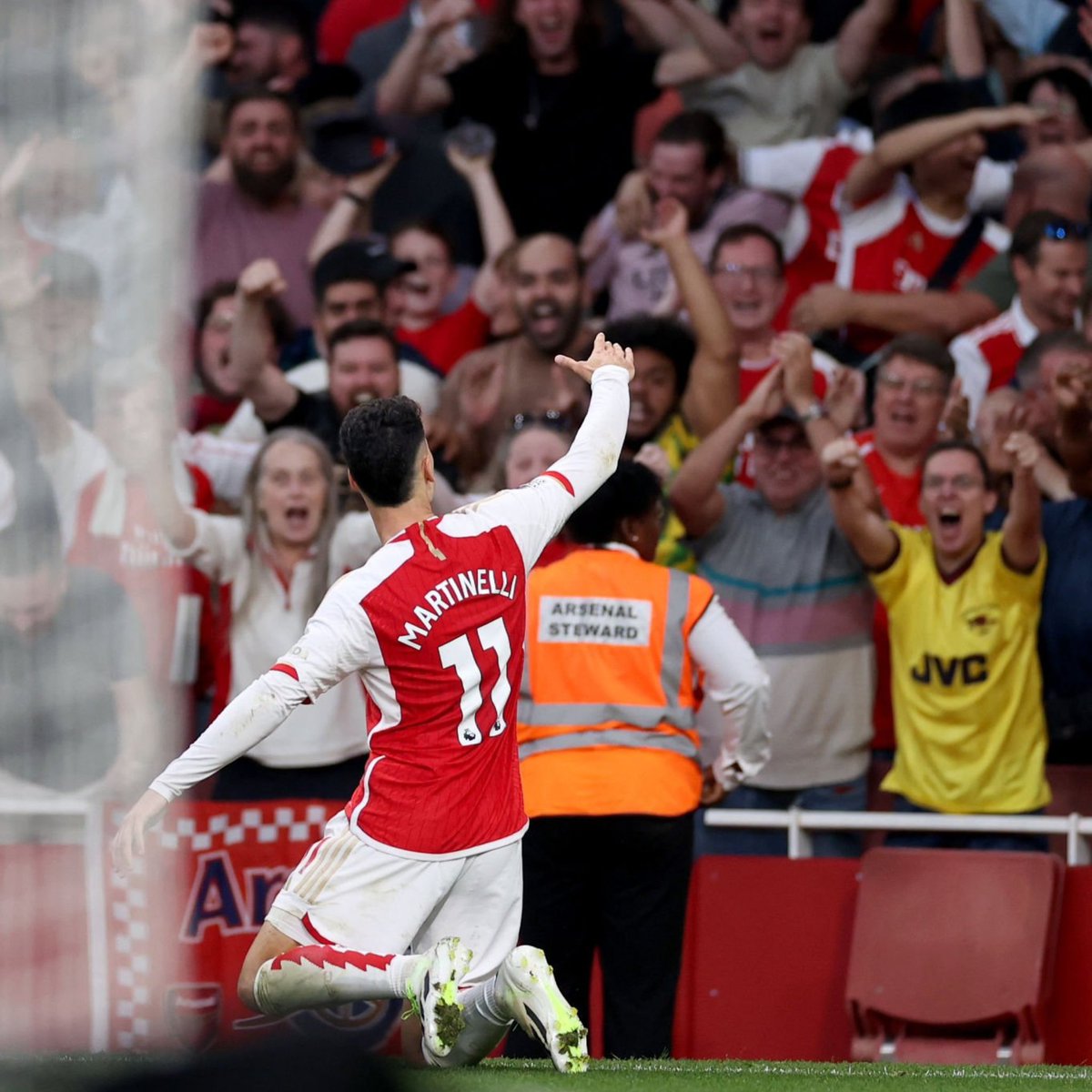 SultanBinN's tweet photo. ARSENAL!!! ❤️❤️ https://t.co/lqd2ekSrRN