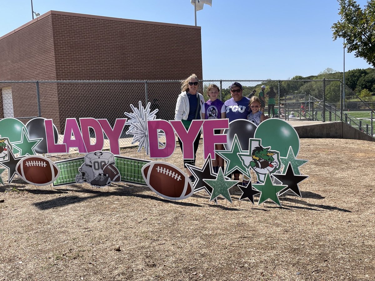Perfect weather to kick off Lady Dragon flag football! <a href="/82randalldragon/">Kathy Randall</a> <a href="/Jack_D_Johnson/">Jack D. Johnson</a>