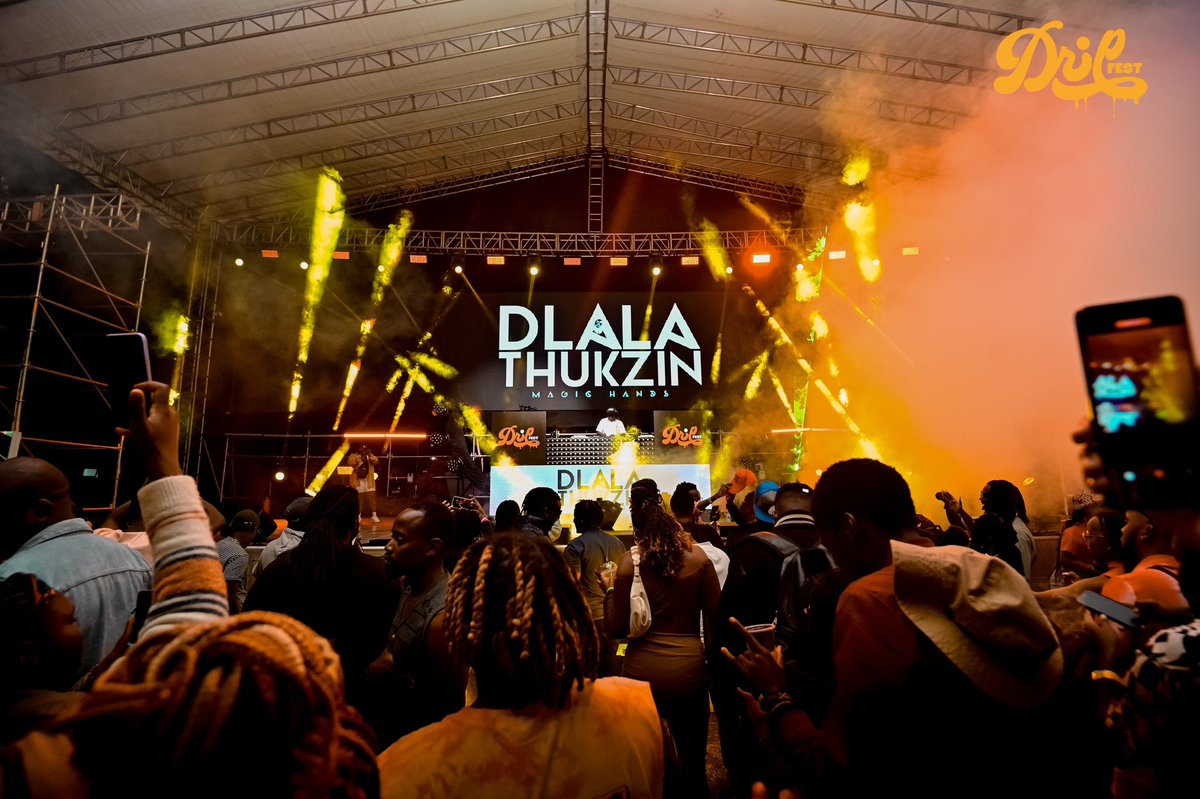 RadioJamboKenya's tweet photo. Asanteni sana kwa  kufanikisha #DripFest❣️❣️. 

@RAEventsKe @DripFestKE @TicketYetu #DripFestKe #DlalaThukzinInKenya #OngeaUsikike https://t.co/vLniNn4838