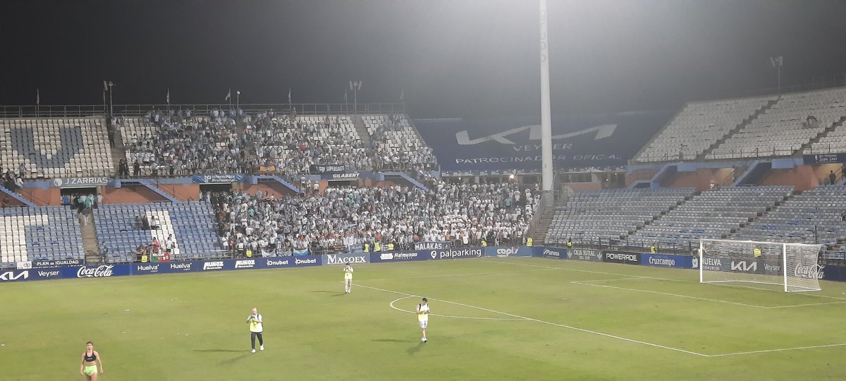 Muchísima suerte al <a href="/MalagaCF/">Málaga CF</a> en lo que queda salvo en el partido en La Rosaleda.
Ojalá consigáis ese ascenso.
<a href="/MalagaCFAficion/">Afición Malaguista</a> @Vamosmalagacf__