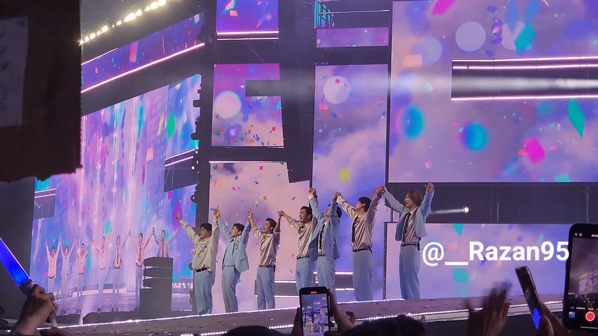 __Razan95's tweet photo. Day 2 💙💙
#KCONSAUDIARABIA2023
#SUPERJUNIOR
#SuperJuniorDnE
#SaudiELF
#SuperJuniorinRiyadh https://t.co/Lmh8hm7IVH
