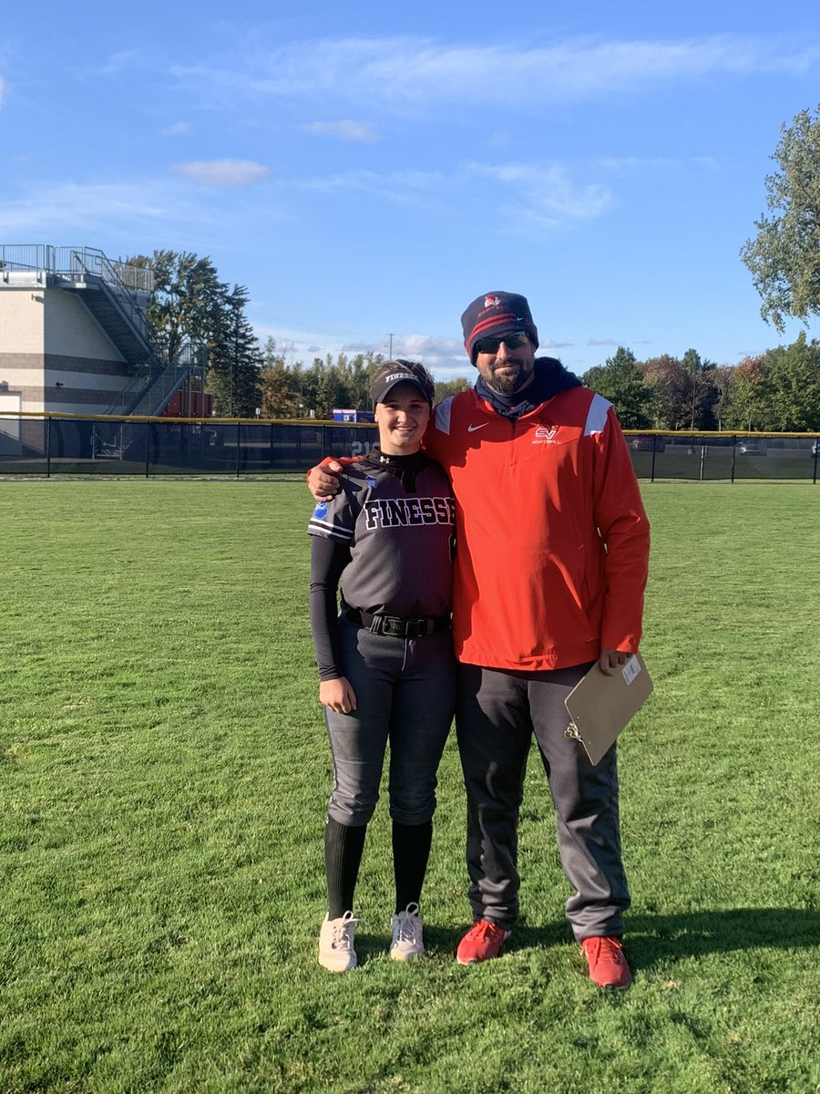 Was so happy to be able to attend the SVSU camp today!! Thank you so much for having me today <a href="/SVSU_Softball/">Cardinal Softball</a> <a href="/svsu_ryan/">CoachRyan</a>!!