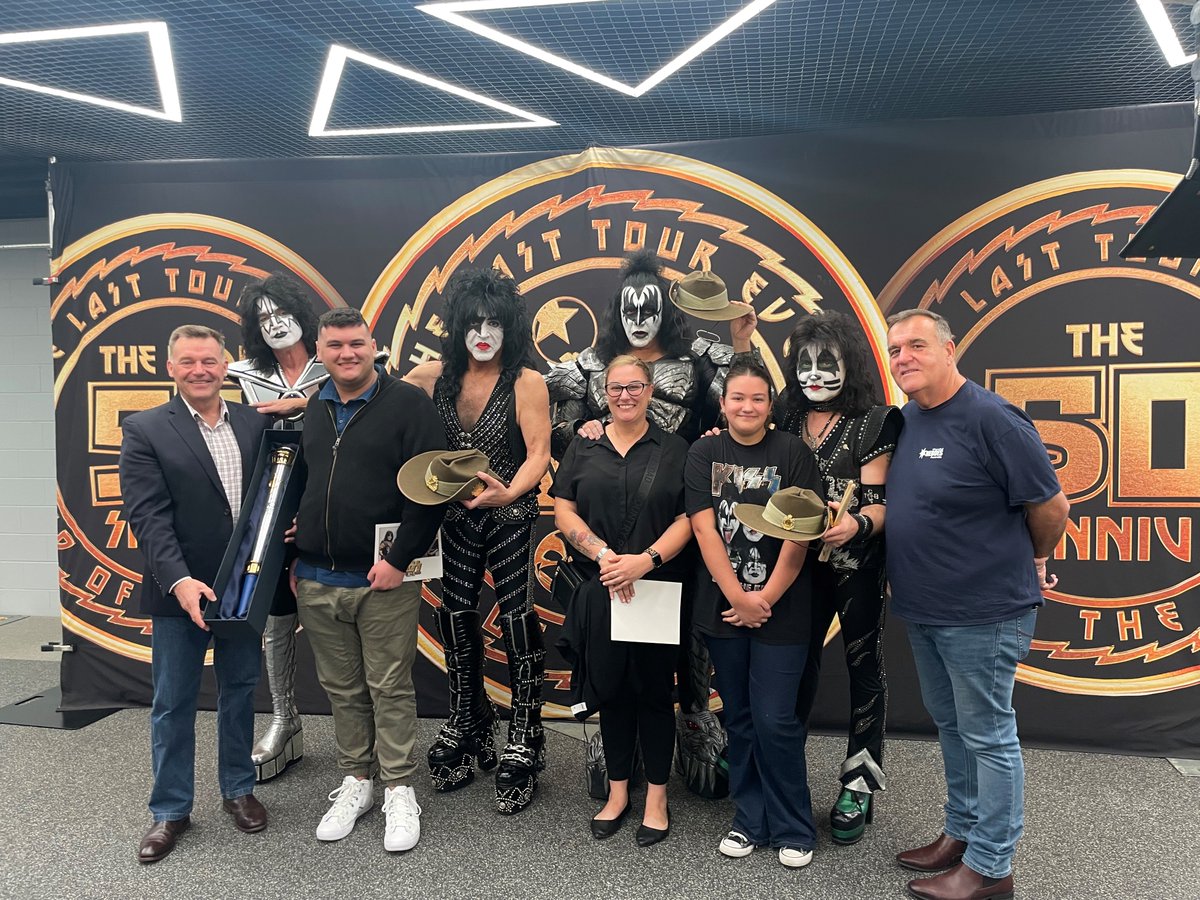What a night at the KISS concert on Saturday! 🤘A massive shoutout to KISS and Ticketek Australia for their support! A highlight of the evening was when Legacy beneficiary Jacky Gavin and her kids had the amazing opportunity to go backstage and meet the rock legends themselves