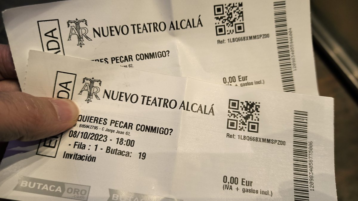 Viendo "¿Quieres Pecar Conmigo?" en el teatro Nuevo Alcalá. Gracias a <a href="/QPC_lacomedia/">Quierespecarconmigo</a> por las entradas