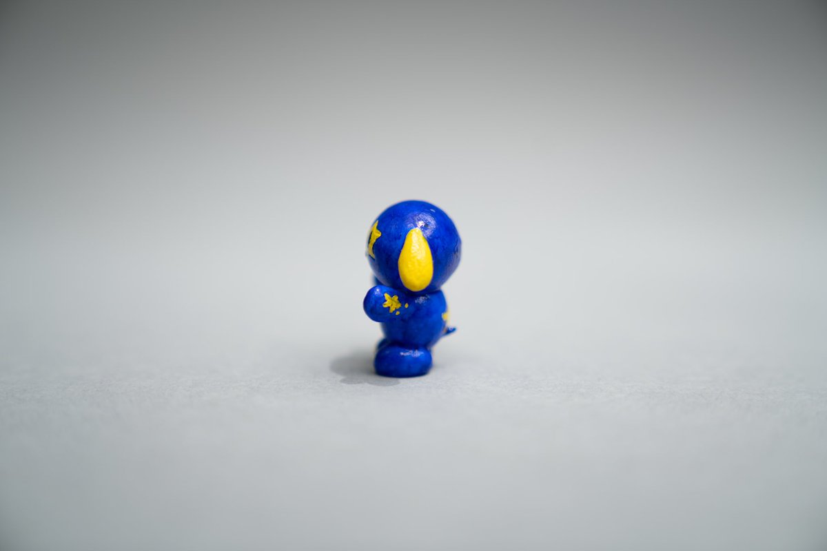 CUTNOSE_PACO's tweet photo. PACO mini figures, series 1 (stardog) hand painted by me https://t.co/IsJN3l9jYB