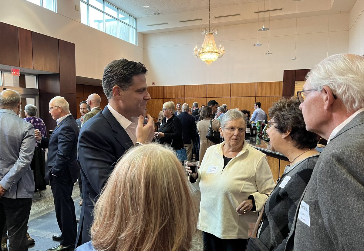 JaredGSolomon's tweet photo. 700 miles 🚙 in 24 hours⏱️:

🔵 @AlleghenyDems Kennedy Lawrence Dinner
🔵 @WCDemocrats Committee Appreciation Breakfast
🔵 @ClearfieldDems Meet and Greet
🔵 @CentreDemsPA Fall Dinner https://t.co/hL0nLMeAoi