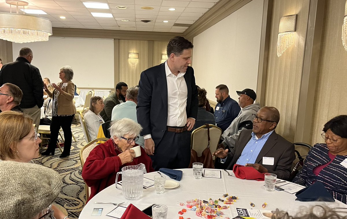 JaredGSolomon's tweet photo. 700 miles 🚙 in 24 hours⏱️:

🔵 @AlleghenyDems Kennedy Lawrence Dinner
🔵 @WCDemocrats Committee Appreciation Breakfast
🔵 @ClearfieldDems Meet and Greet
🔵 @CentreDemsPA Fall Dinner https://t.co/hL0nLMeAoi
