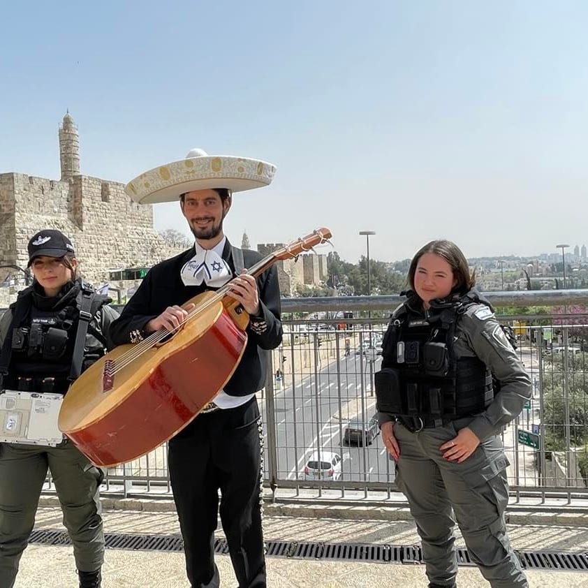 Mariachi Jerusalem (Yerushalaim) מריאצ'י ירושלים tweet media