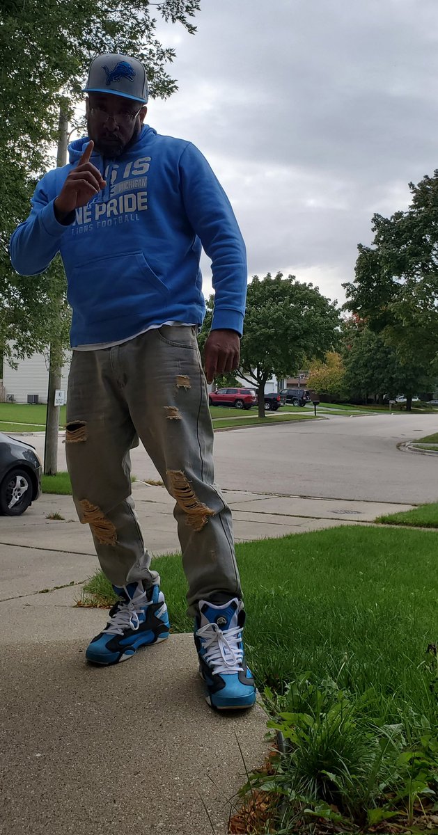 Hypebeast91's tweet photo. 1st place @Lions https://t.co/J4EEOIRxYc